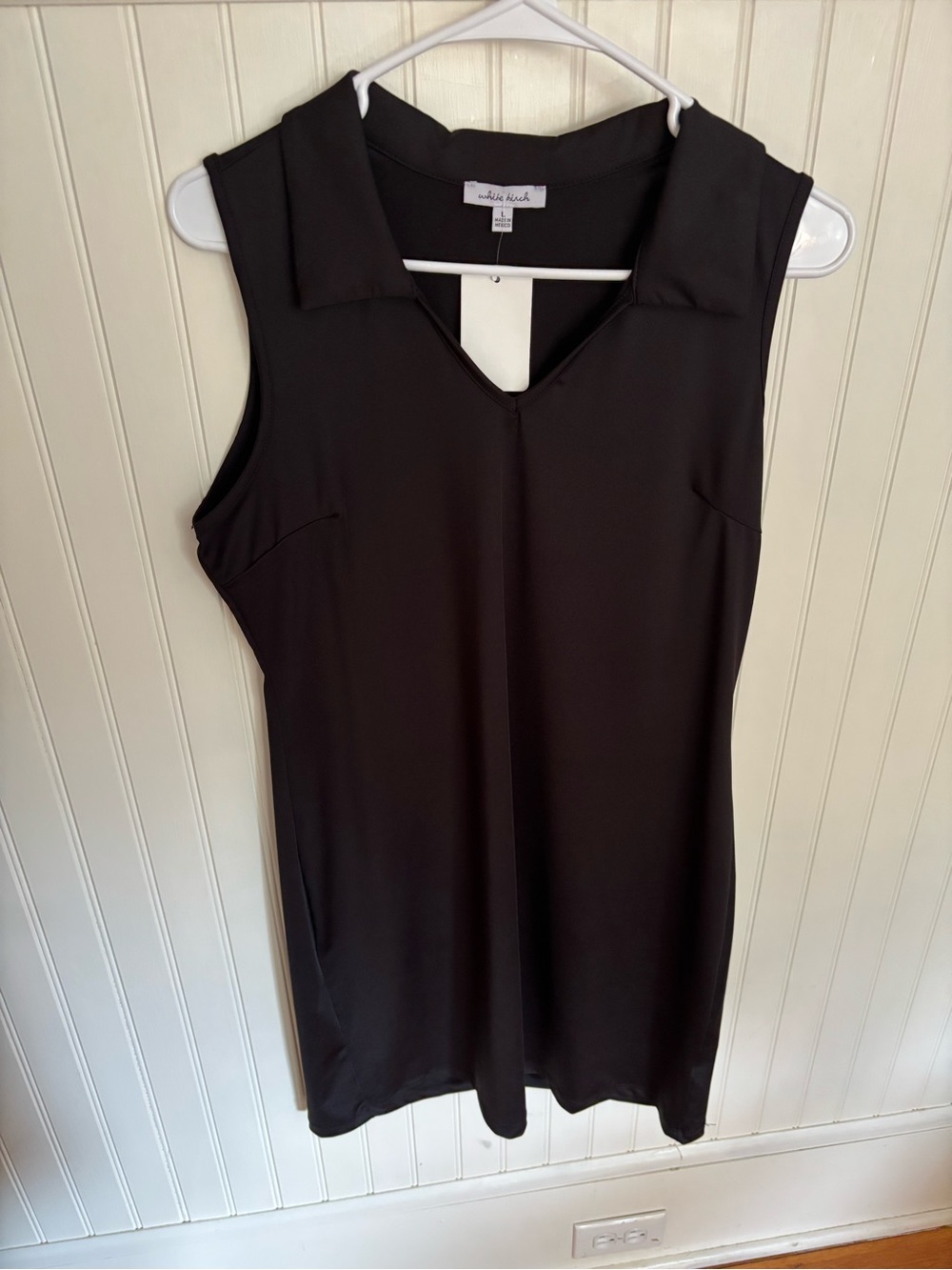 white birch Black Sleeveless Shift Dress with Collar